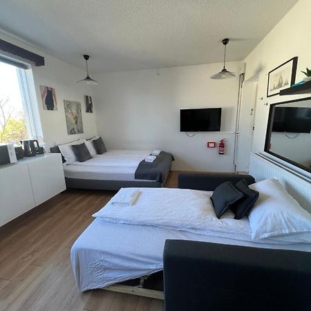 Studio Apartment In Hafnarfjörður Bagian luar foto