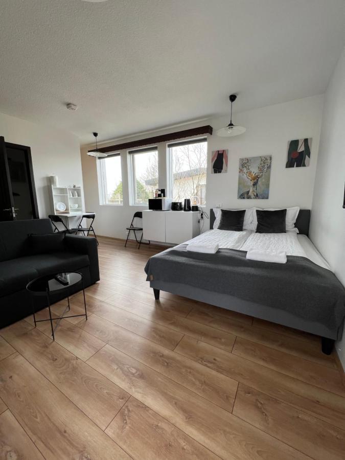 Studio Apartment In Hafnarfjörður Bagian luar foto