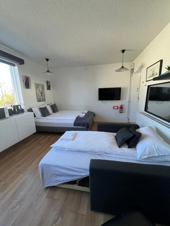 Studio Apartment In Hafnarfjörður Bagian luar foto